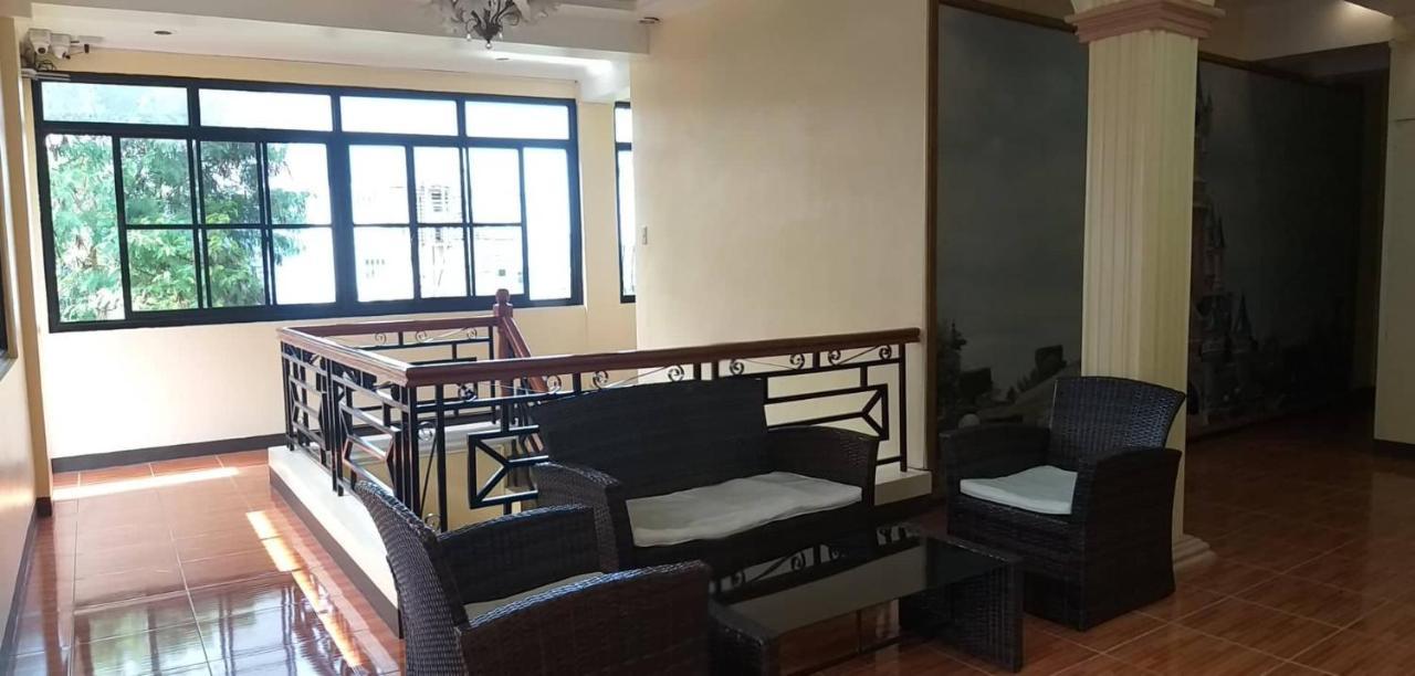 Divine Castle Travelers Inn Coron Zewnętrze zdjęcie