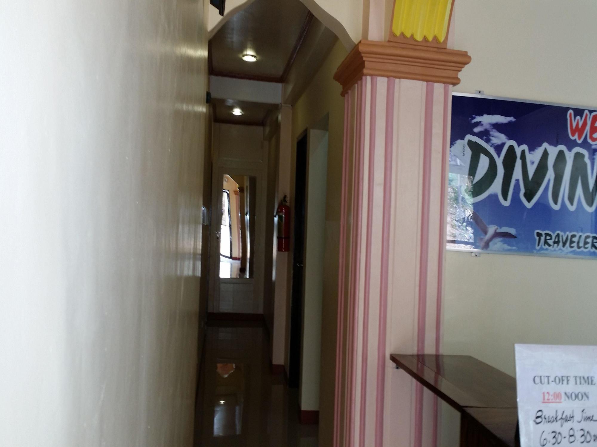 Divine Castle Travelers Inn Coron Zewnętrze zdjęcie
